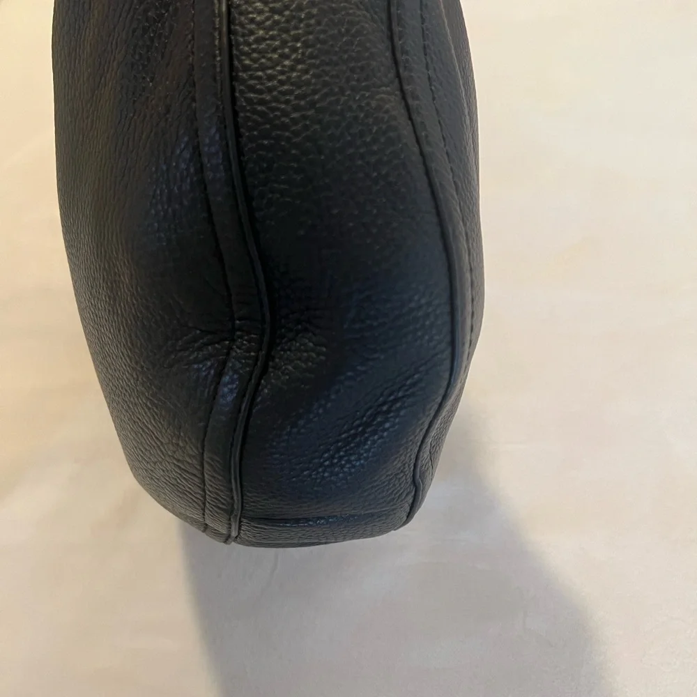 💚Michael Kors Black Leather Hobo Bag🩷